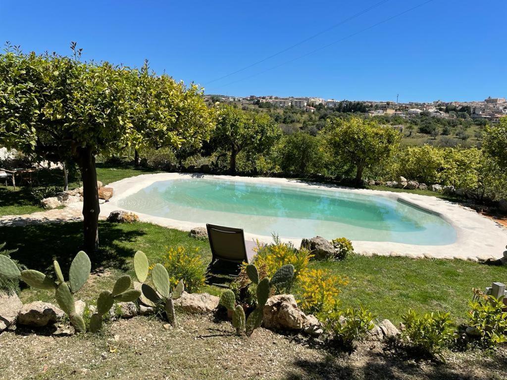 Casa vacanze Il Primo Fiore Noto Esterno foto