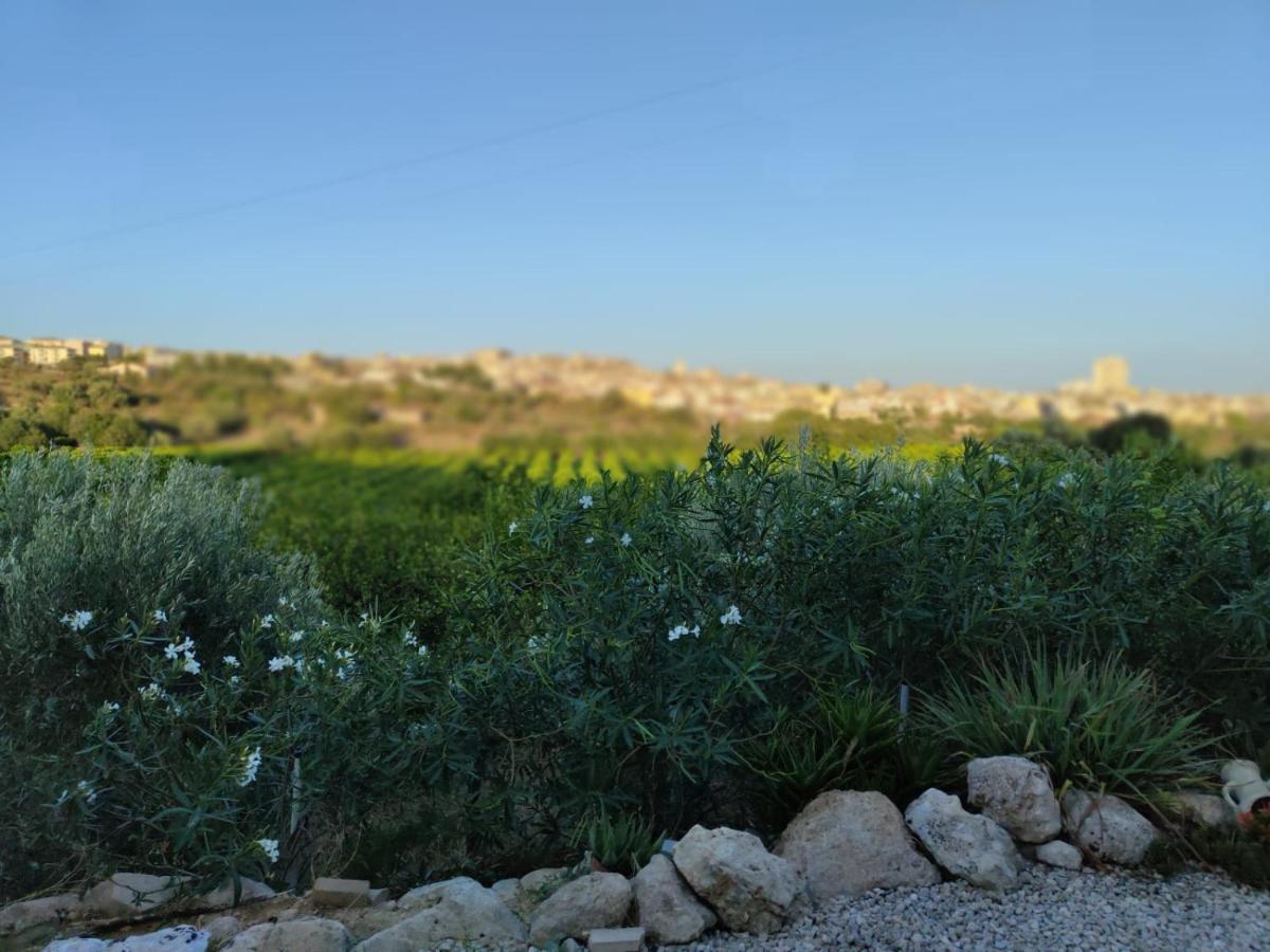 Casa vacanze Il Primo Fiore Noto Esterno foto