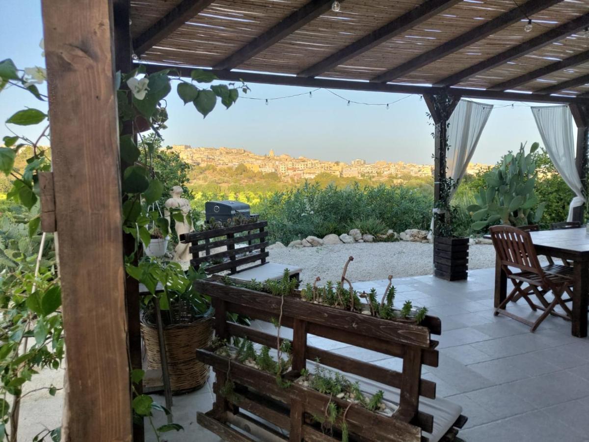 Casa vacanze Il Primo Fiore Noto Esterno foto